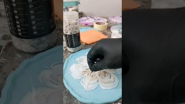 Мастер-класс эпоксидная смола - Поднос и подстаканник Эпоксидной смолой. Узор цветок - resinart смотреть онлайн