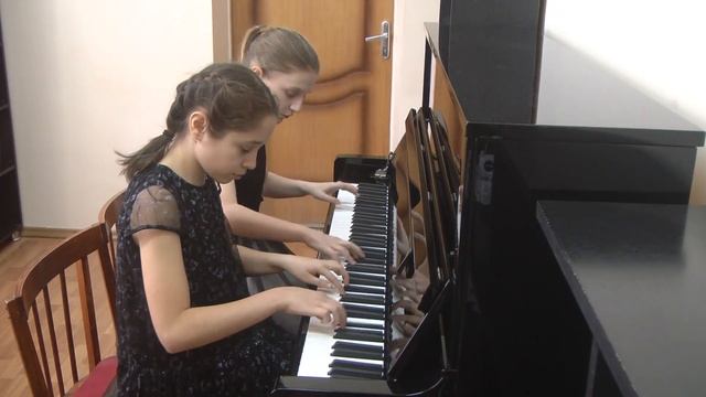 4 Линник Д Шамарданова Л - И Тамарин Старинный гобелен пер Т Будариной смотреть онлайн
