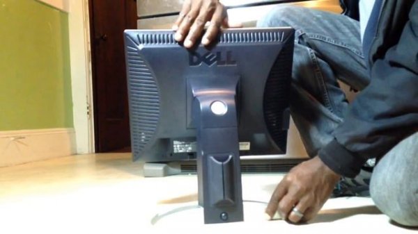 How to raise height and disassembling dell monitor.How to lower a dell monitor