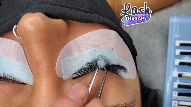 How To Create A Natural Volume Full Set * Eye Lash Extension Tutorial* смотреть онлайн