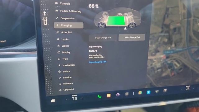 Tesla Model S Plaid 1000 Mile Road Trip in Freezing Cold Weather. Dutch Shepherd Along For The Ride смотреть онлайн