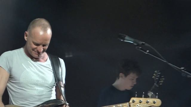 Sting - Desert Rose (LIVE) - Berlin 2012 [HD] смотреть онлайн
