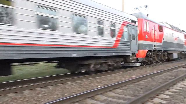 Электровоз ЭП2К-118 (ТЧЭ-6) со скорым поездом №138Й Москва - Оренбург. смотреть онлайн