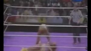 Женский реслинг с Фомеко Слэм Данк против Бум Бум