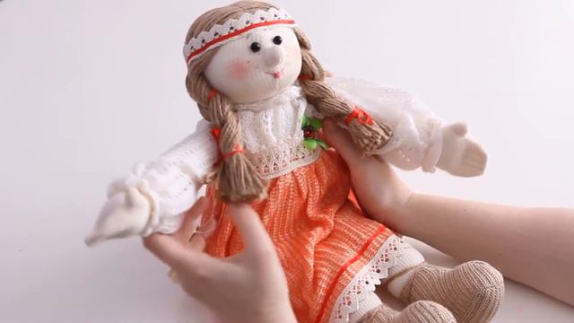 Текстильная кукла Маняша ручной работы от сувенирной мастерской Нежный ветер смотреть онлайн
