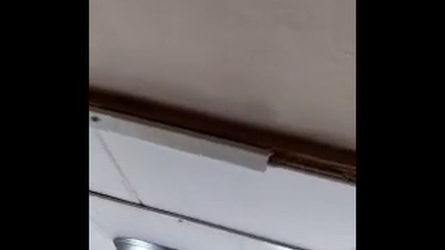 Replacing Ceiling Tiles смотреть онлайн