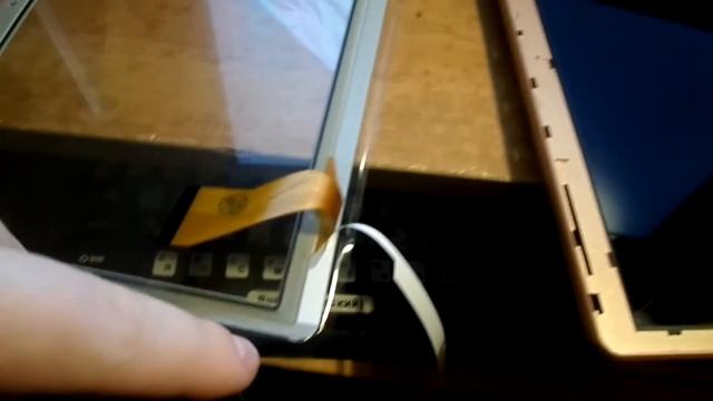 Замена тачскрина на планшете с помощью обычного фена смотреть онлайн