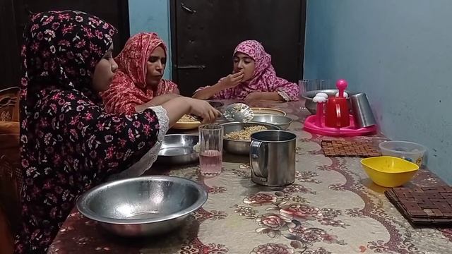 বড় ভাসুরের জন্য বিরিয়ানি রান্না করেছি।মাংস রান্না করেছি।ডাটা দিয়ে পুঁটি মাছ রান্না করেছি.#Banglades смотреть онлайн