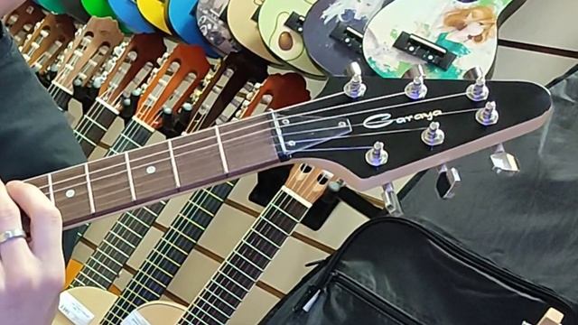 Электрогитара Caraya E235BK V-образная (flying V электрогитара стрела)| обзор от MAJOR MUSIC смотреть онлайн