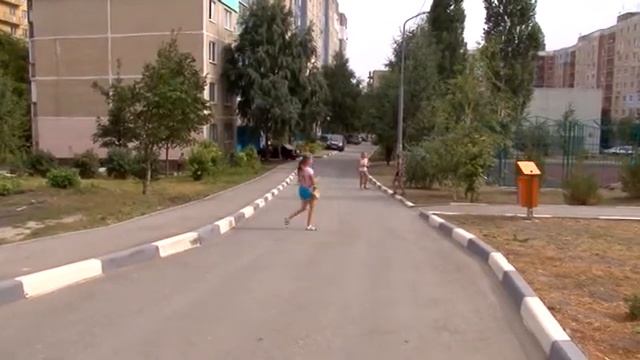 В Саратове продолжаются работы по комплексному благоустройству пос. Комсомольский смотреть онлайн