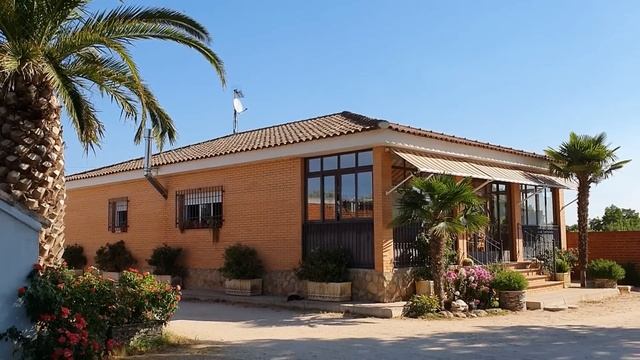 он так на меня смотрел...муж на меня наорал это нормально? зделала доброе дело.как живёт моя подруг смотреть онлайн