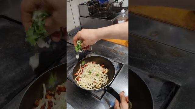 ЛАГМАН ЖАРЕНЫЙ за 10 минут,????? смотреть онлайн