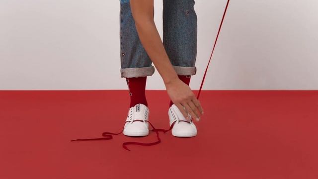 How to Lace Your Sneakers | TOMMY HILFIGER смотреть онлайн