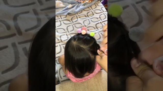 Быстрая ,лёгкая,красивая прическа для девочек в детский садик. смотреть онлайн