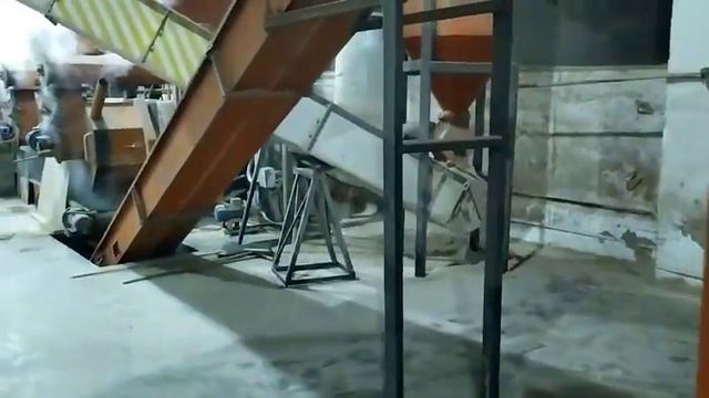 Три гранулятора ГРАЧ-480М в составе линии гранулирования отходов березового шпона смотреть онлайн