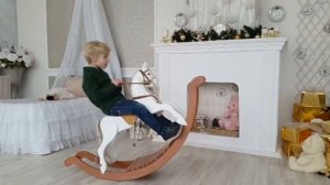 Лошадка-качалка на дугах малая.