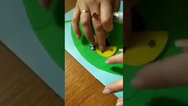 Видеозанятие объёмная аппликация "Божья коровка"(два варианта) смотреть онлайн