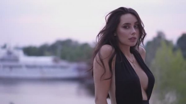 Dj Kapral - Wait A Second