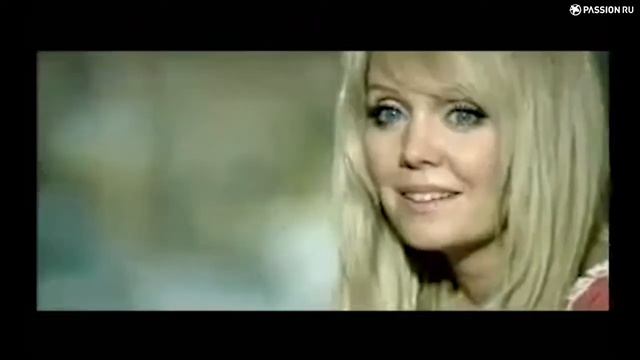 Звездная эволюция: как с годами менялись стиль и внешность Валерии смотреть онлайн