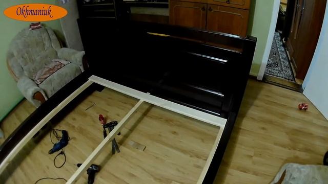 Двуспальная кровать из дерева . Покраска, лакировка и сборка. смотреть онлайн