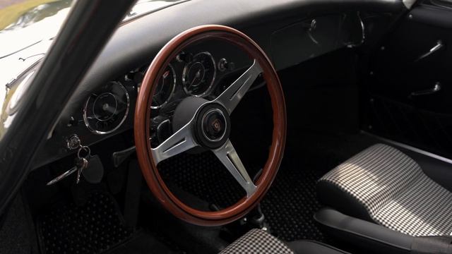 Porsche 356 Outlaw Walk Around смотреть онлайн