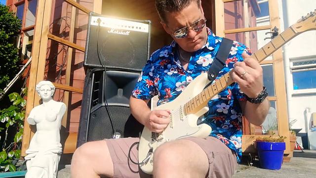 Jazzy guitar on fender stratocaster смотреть онлайн