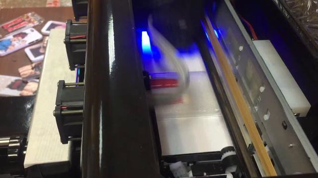 УФ принтер A4UV печать на силиконовом чехле Syncroprint смотреть онлайн