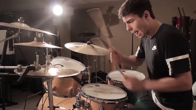 She's Out of Her Mind - Blink 182 - Drum Cover смотреть онлайн