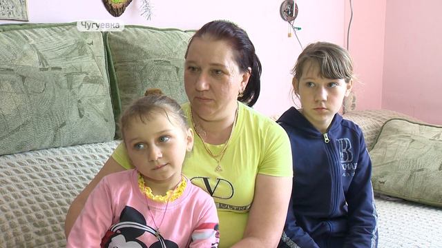 Служба соцсопровождения спешит на помощь. У многодетной семьи появился дом смотреть онлайн