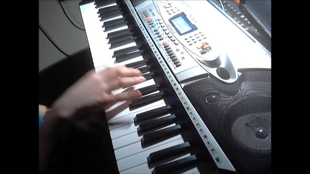 Мелодия из игры Мистер Дудец на синтезаторе смотреть онлайн