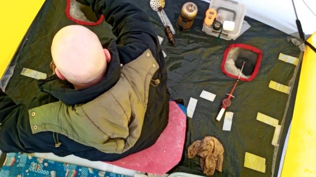 Рыбалка.лед отходит. Селигер 2020. часть-3.mp4