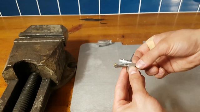Replace 3D Printer Extruder Nozzle (e3d Chinese clone). @Stella_iter смотреть онлайн