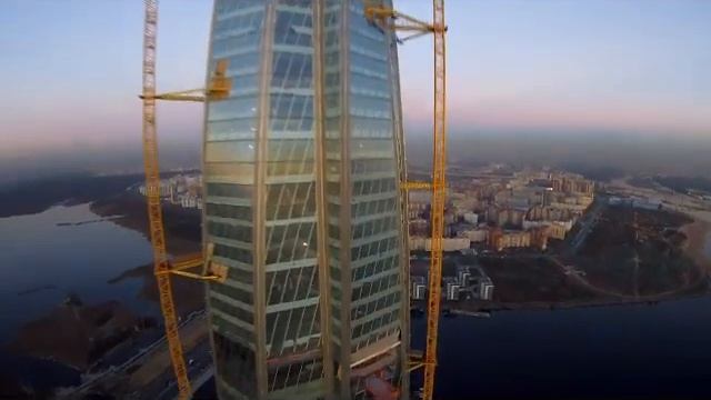 Экстремальный полет на вингсьюте в СПб (Лахта-центр) смотреть онлайн