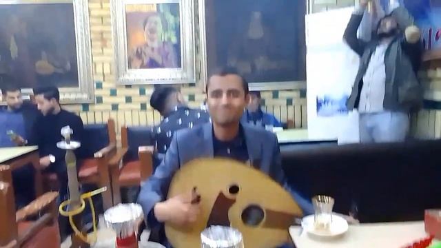 جوله في - بغداد شارع الرشيد مع عزف عود بدون ريشه(720P_HD).mp4