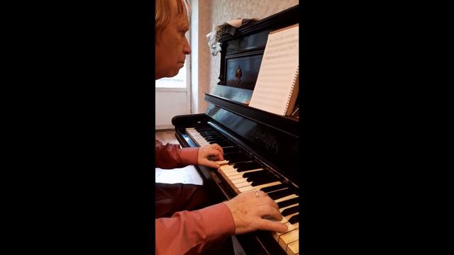 Дядя играет мелодию Вивьен - Рискованная! Risky 01102022 смотреть онлайн