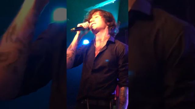 @Xolidayboy___ Целуй на светофорах/Акустика 17.09.23 Москва смотреть онлайн