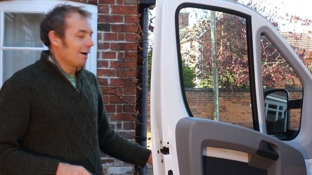 How to manually lock the doors on a Fiat Ducato after disconnecting the battery смотреть онлайн