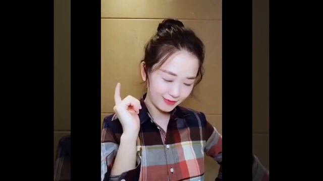 ТОП 10 плетеных причесок для школьниц ? трансформация прически смотреть онлайн