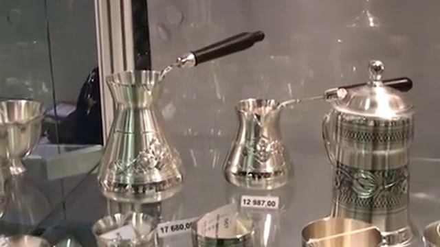 Столовое серебро и фарфор - очень красивый подарок смотреть онлайн