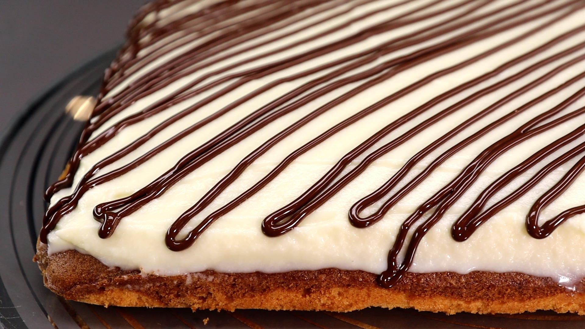 ЛУЧШИЙ ПИРОГ С ВИШНЕЙ, а готовится совсем ПРОСТО: самый нежный и лёгкий ВИШНЁВЫЙ ПИРОГ смотреть онлайн