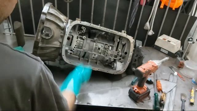 02 Desmontagem Câmbio 5l40e смотреть онлайн