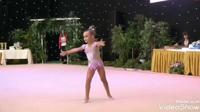 Фото - Клип про ЗАЖИГАТЕЛЬНУЮ ГИМНАСТКУ ?? / ИСАК КИРА смотреть онлайн