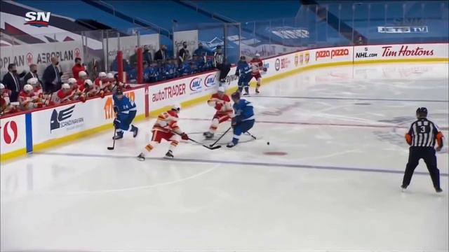 CRAZIEST GOAL OF THE YEAR? Chris Tanev from his own blue line! смотреть онлайн