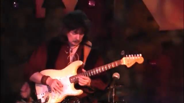 AMAZING RARE GUITAR LEGEND! Guitar Solo Live 2013 By Ritchie Blackmore