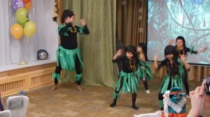 танец "Дикари"(подготовительная группа)