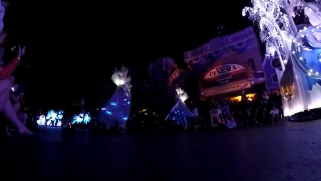 Disneyland Weekends [17][ep48] смотреть онлайн