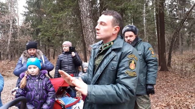 Лесничий Евгений Попляков объясняет жителям сплошную санитарную рубку 5,76 га в Ольгинском лесопарк смотреть онлайн
