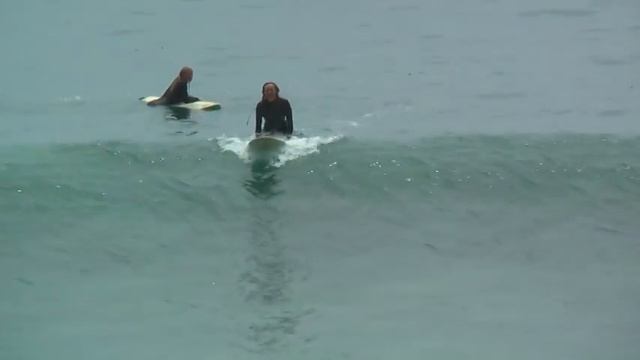 Mom and Cort Surfing at County смотреть онлайн
