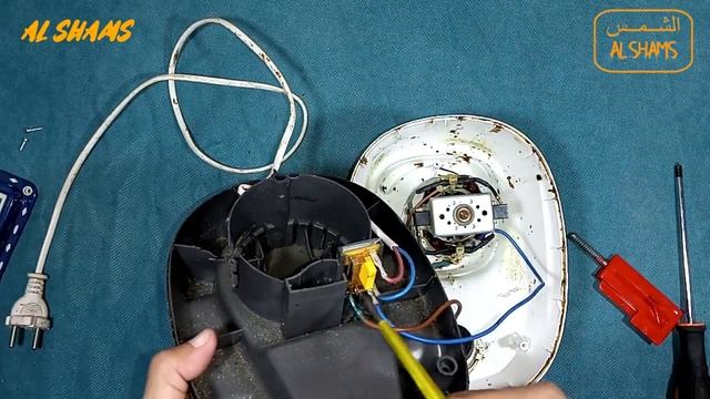 شرح تقسيمة مفتاح الامان داخل خلاط مولينكس موديل / LM207125 смотреть онлайн