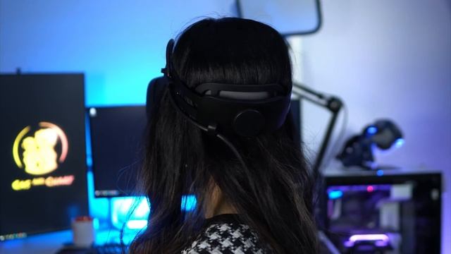 The Most INSANE VR Headset ANYONE Can Buy! Varjo Aero Review After 3 Weeks Use смотреть онлайн